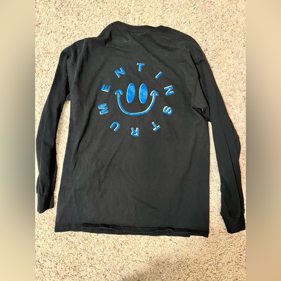 Vintage Black Skater Style Men’s Size M Long Sleeve Instruments Tee! - Picture 2 of 2